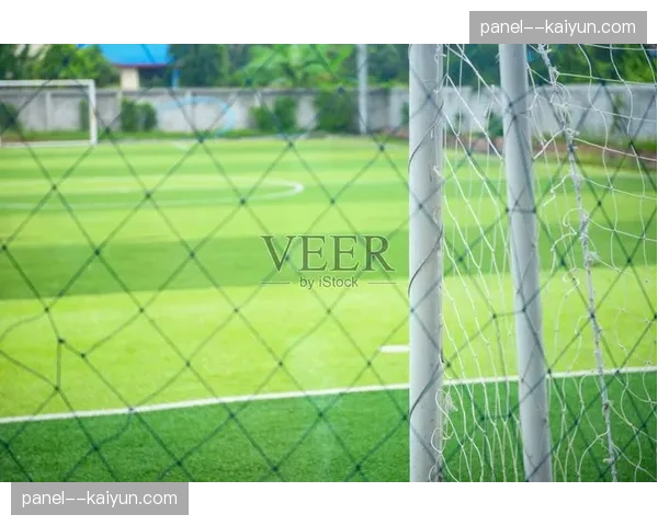 西甲基金会启动“足球无疆界”计划，在难民社区修建五人制球场